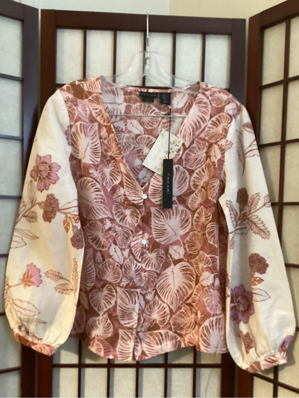 Tahari Pink Floral V-Neck Puff Sleeve Blouse